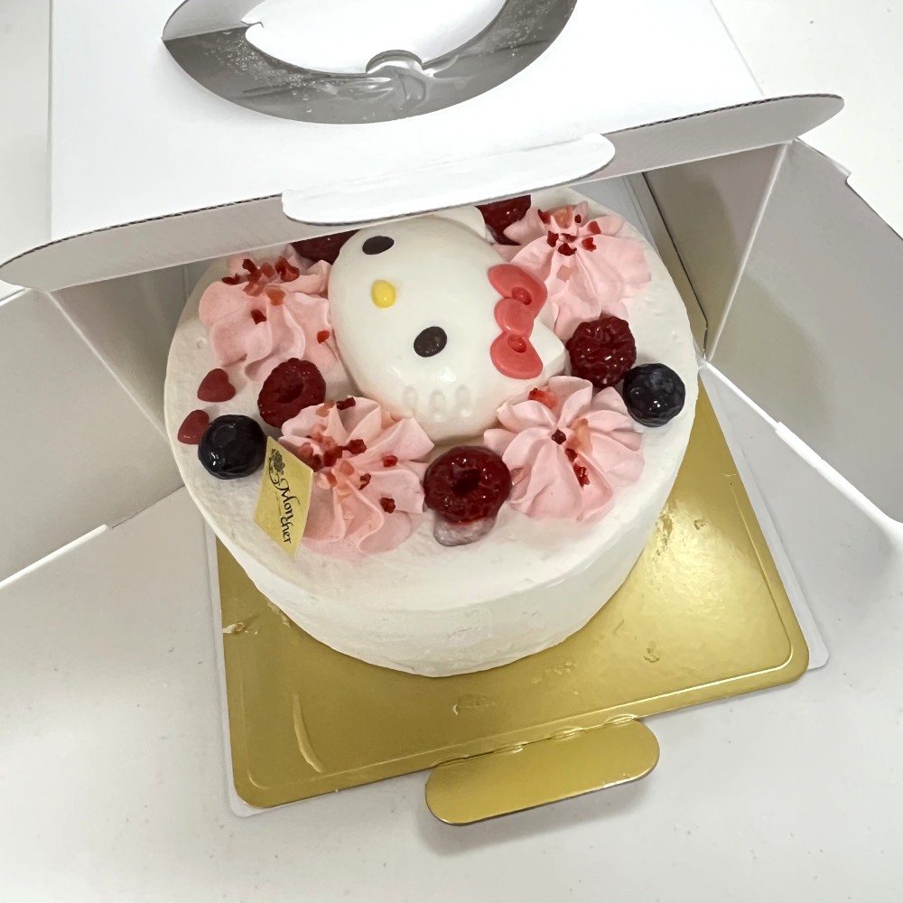 楽天市場 パティスリーモンシェールのハローキティケーキ
